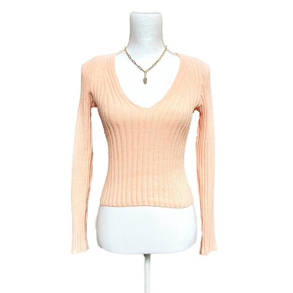 Forever 21 Sweaters - FOREVER 21 Blush Pink Ribbed V-Neck Sweater